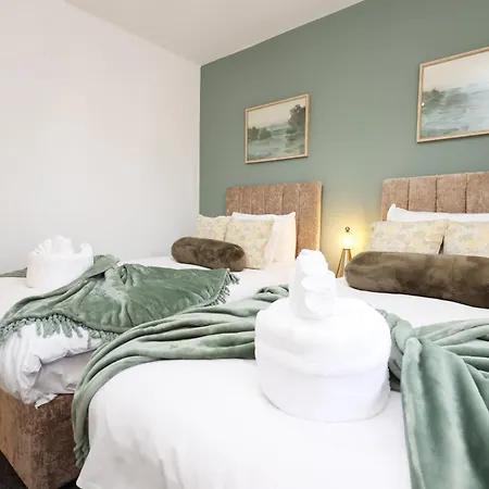Ferienhaus Luxury Stylish 3br House With Garden Parking Near Cribbs And M5 By Goldenhoursstay