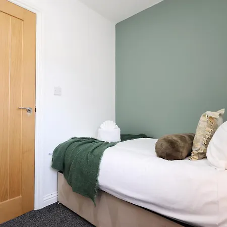 Luxury Stylish 3br House With Garden Parking Near Cribbs And M5 By Goldenhoursstay Ferienhaus *