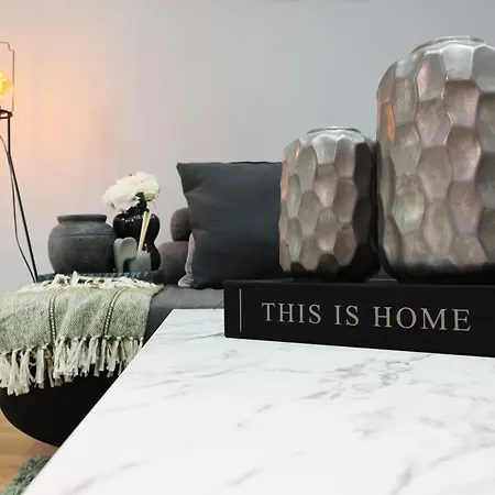 Ferienhaus Luxury Stylish 3br House With Garden Parking Near Cribbs And M5 By Goldenhoursstay